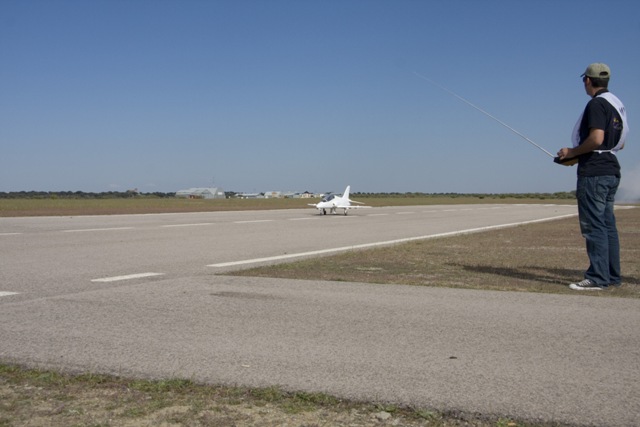 Download EUG000570 (640Wx427H)